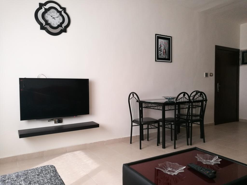 Cozy Dair Ghbar apartment Amman Bagian luar foto